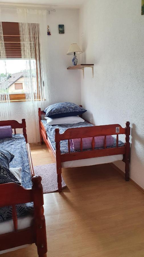 קורניצה Apartman Caco3 - Potpuno Opremljen Stan U Blizini Plitvickih Jezera מראה חיצוני תמונה